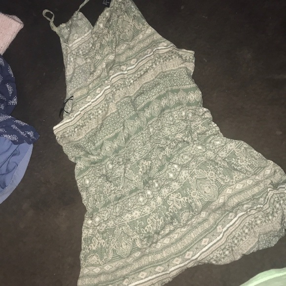 romper - Picture 2 of 4